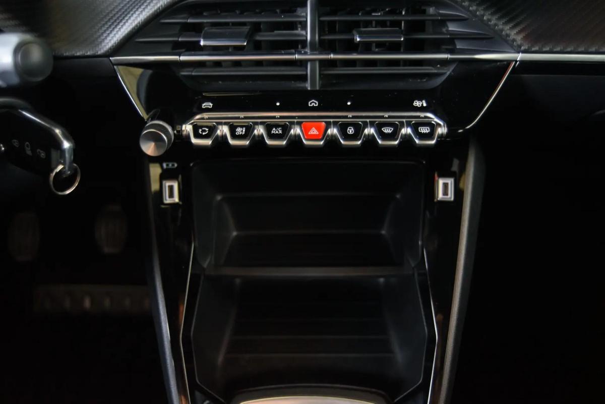 peugeot-2008-2024-gasolina-1199cc