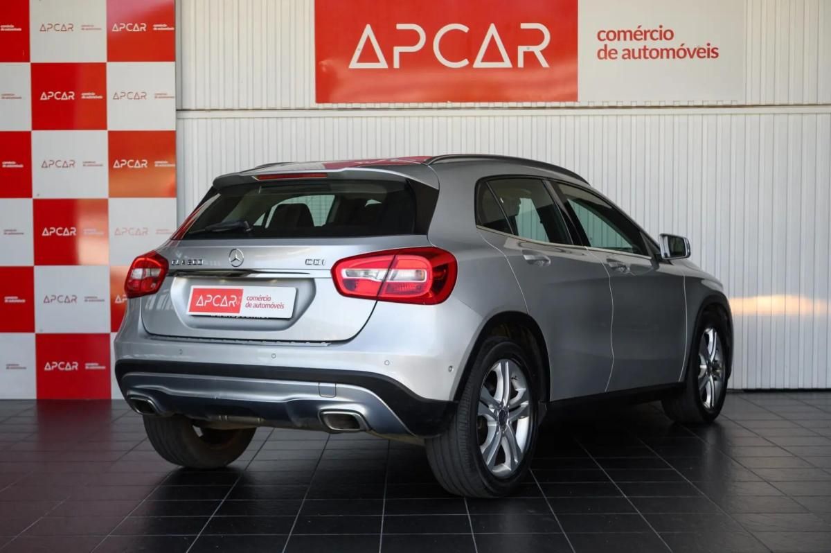 mercedes-benz-gla-200-cdi-2014-diesel-2143cc