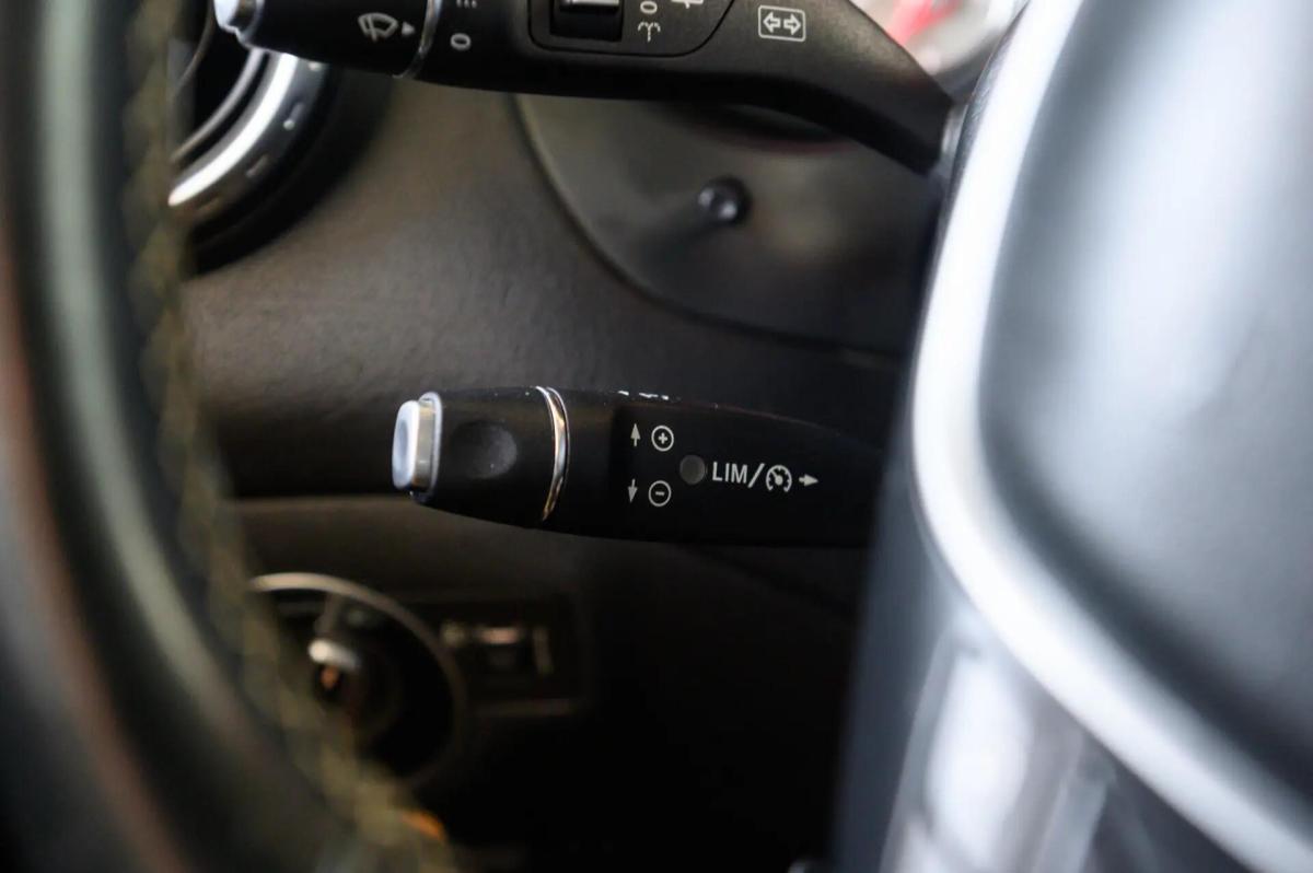 mercedes-benz-gla-200-cdi-2014-diesel-2143cc