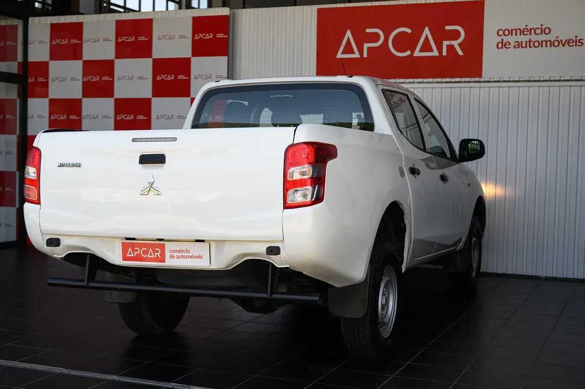 mitsubishi-l200-2018-diesel-2442cc