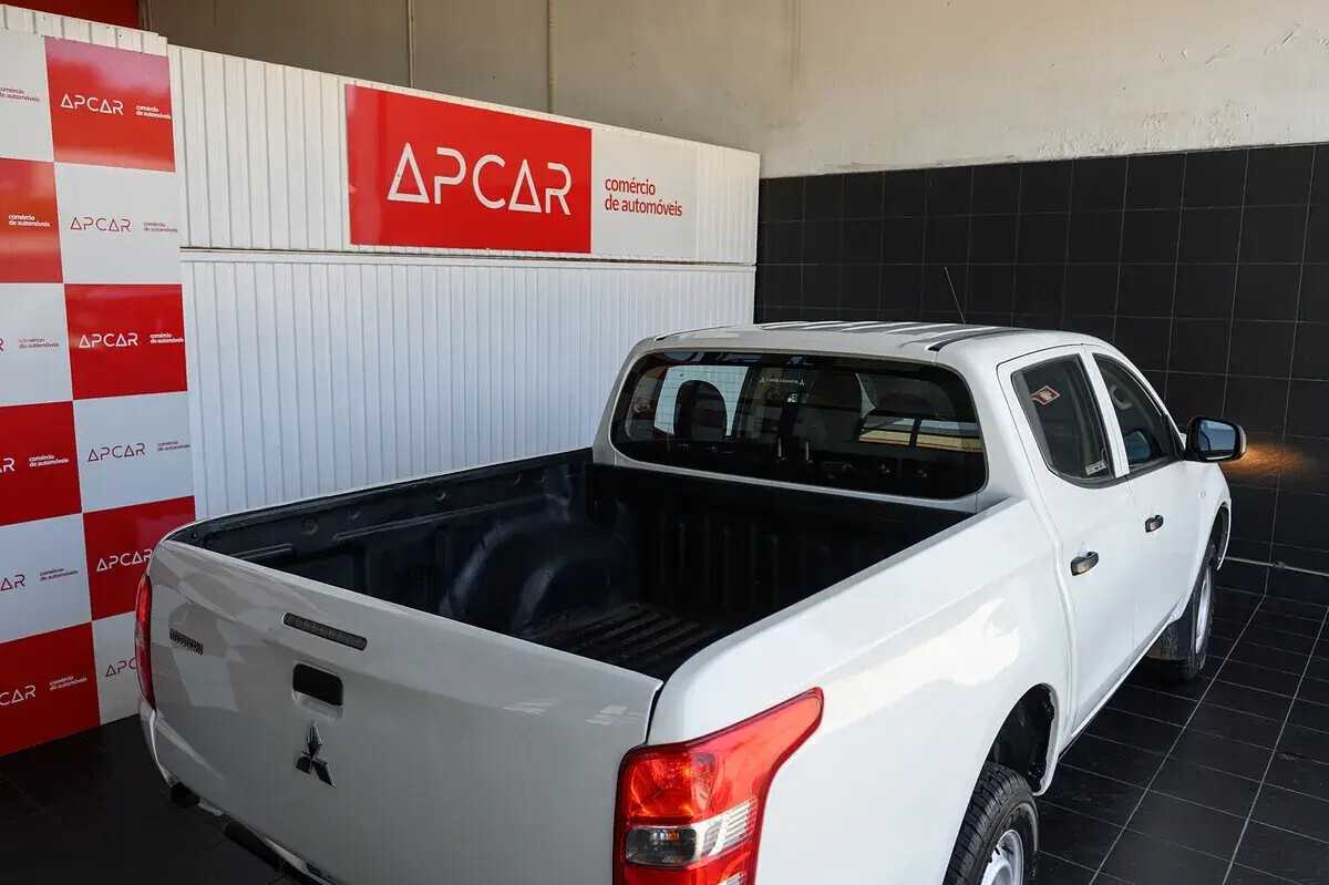 mitsubishi-l200-2018-diesel-2442cc