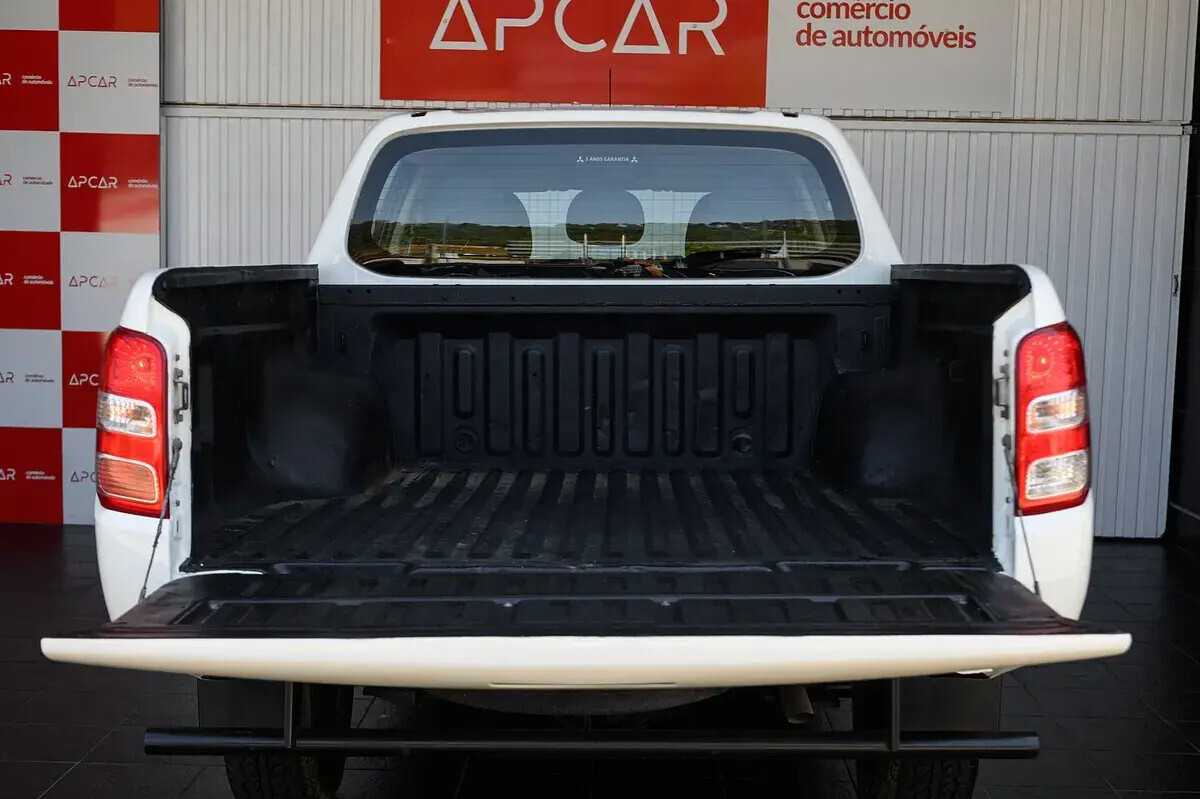 mitsubishi-l200-2018-diesel-2442cc