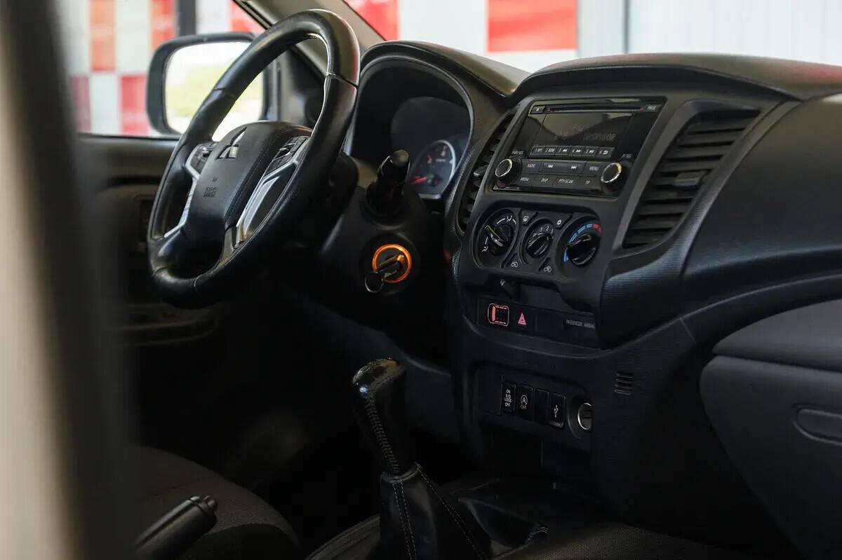 mitsubishi-l200-2018-diesel-2442cc