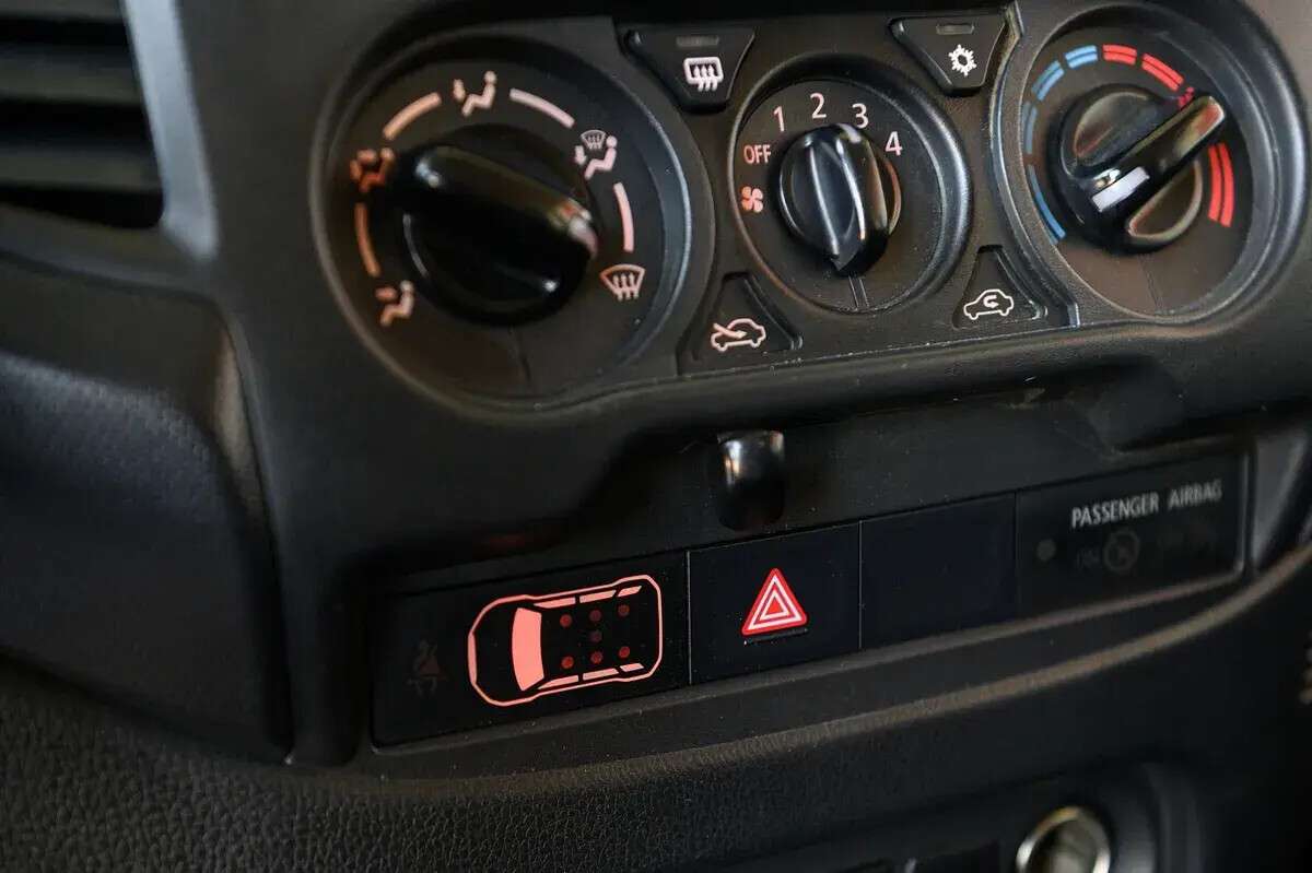 mitsubishi-l200-2018-diesel-2442cc
