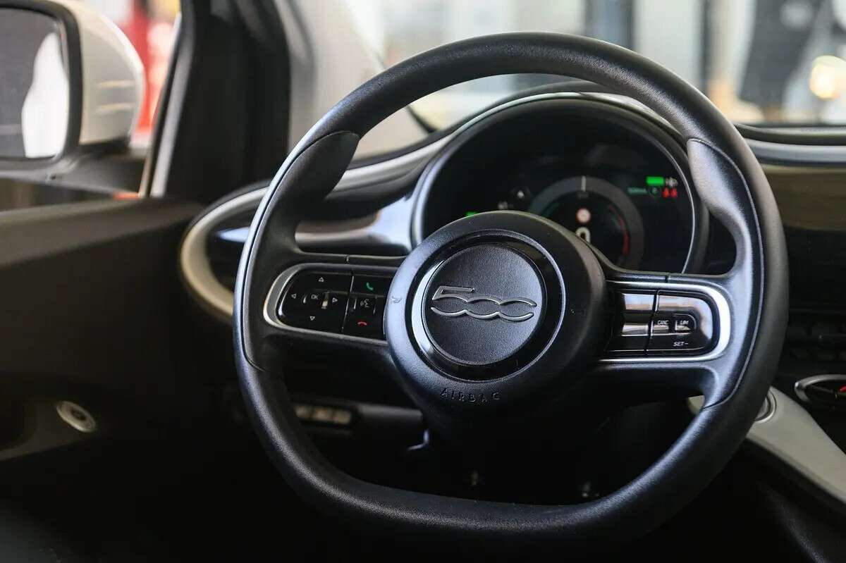 fiat-500e-2022-eletrico-0cc