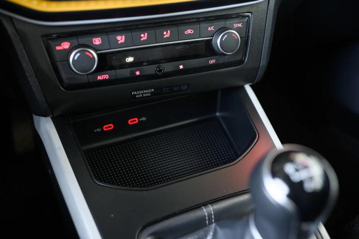 seat-arona-2024-gasolina-999cc