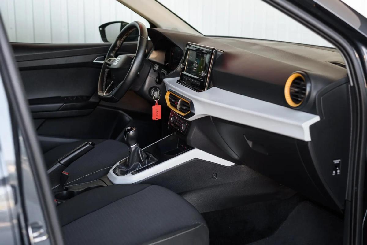 seat-arona-2024-gasolina-999cc