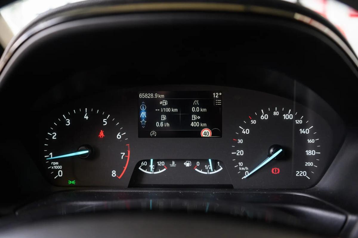 ford-fiesta-2023-gasolina-998cc
