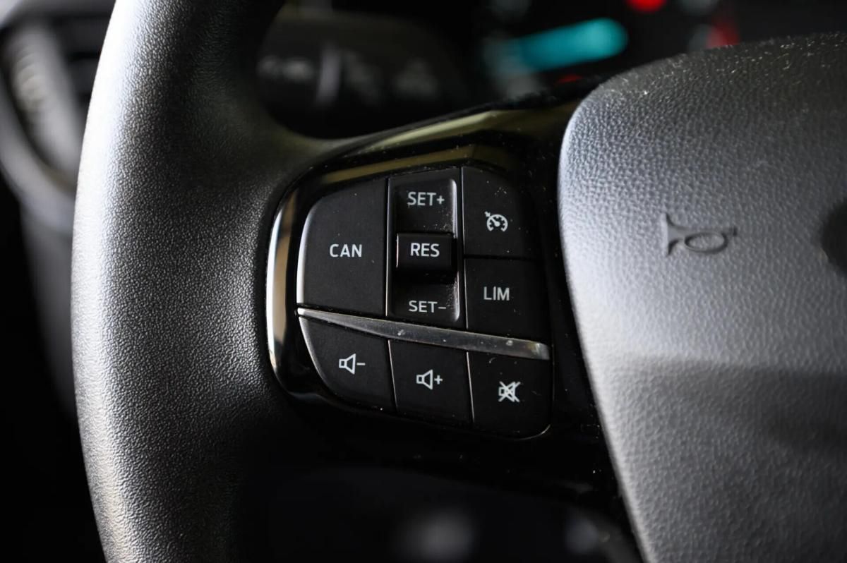 ford-fiesta-2023-gasolina-998cc