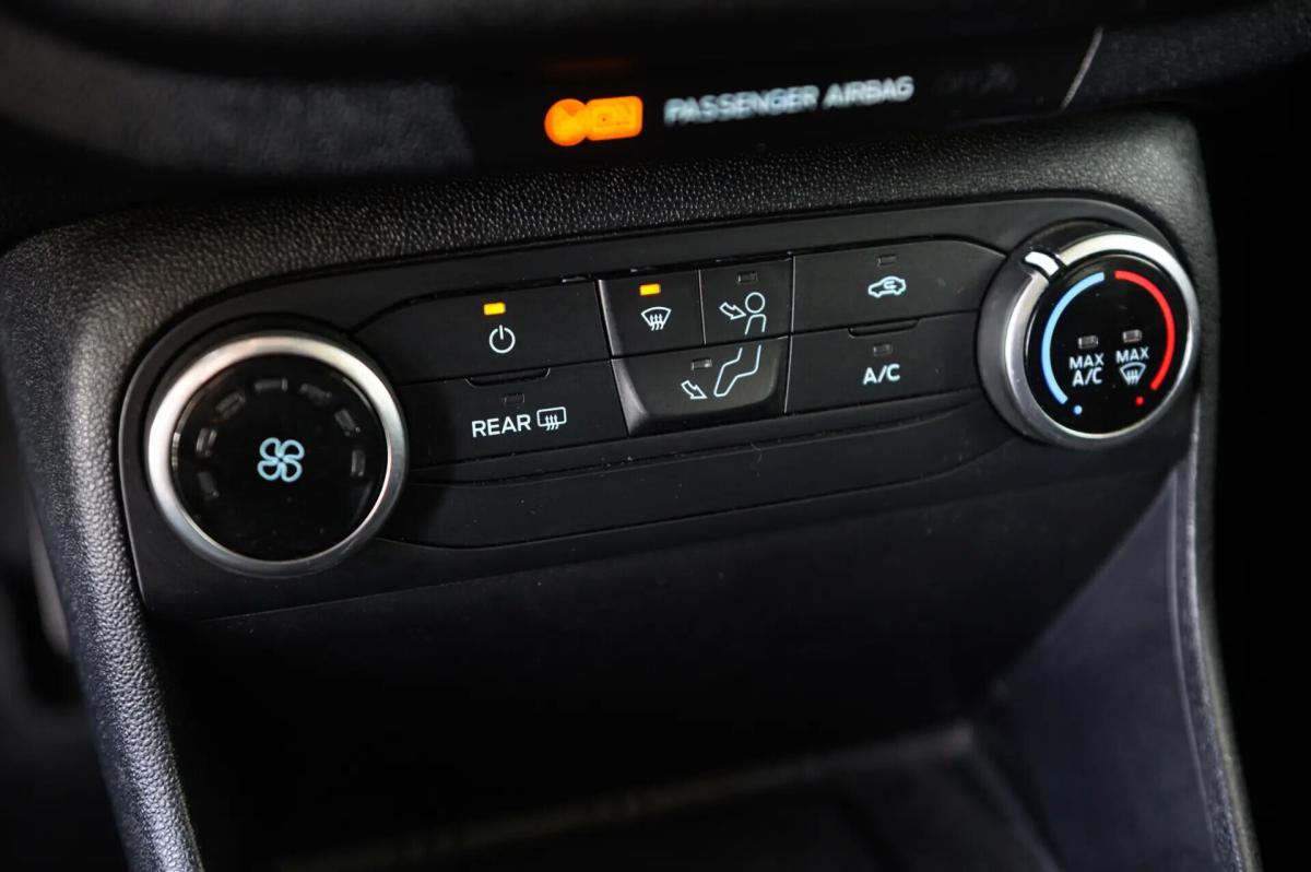 ford-fiesta-2023-gasolina-998cc