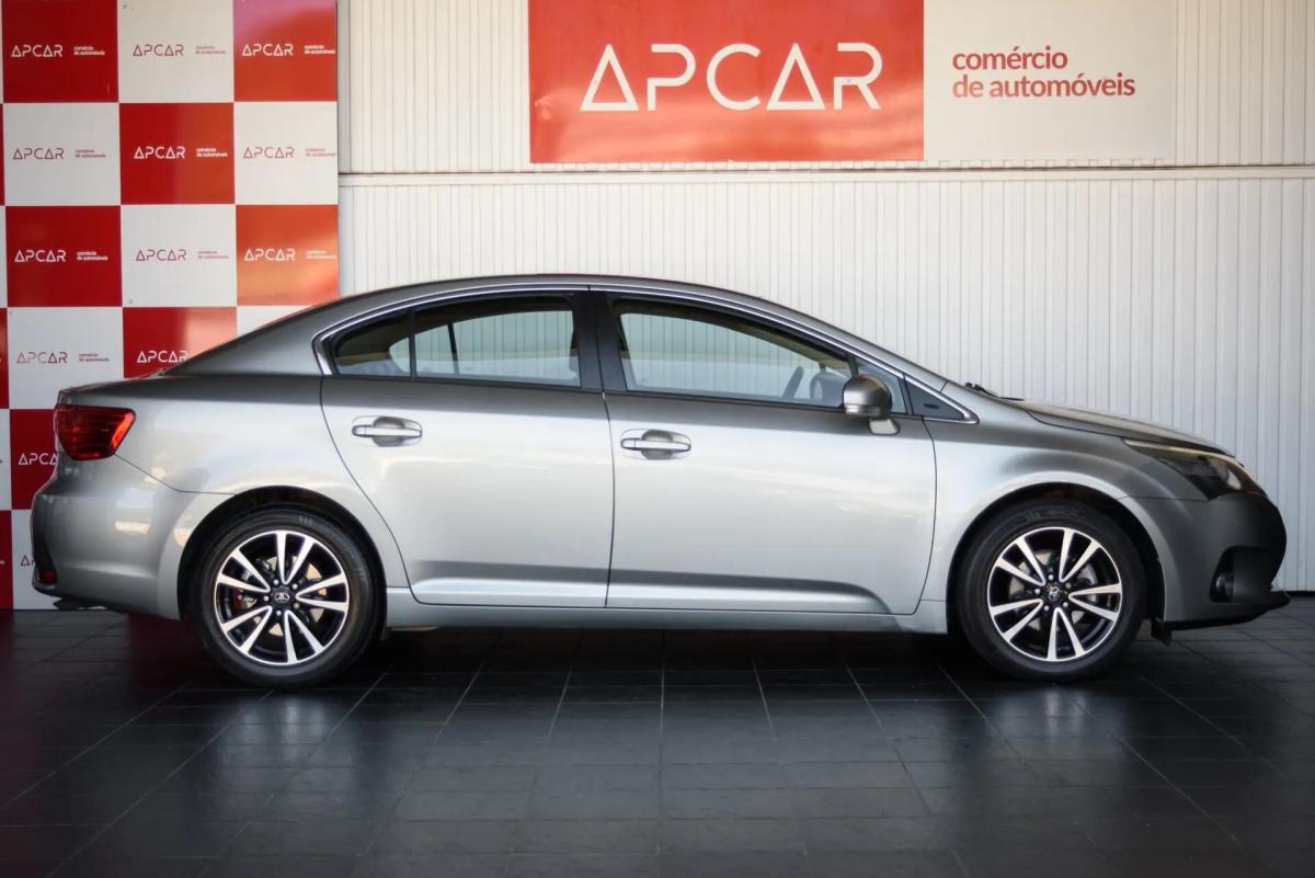 toyota-avensis-2012-diesel-1998cc
