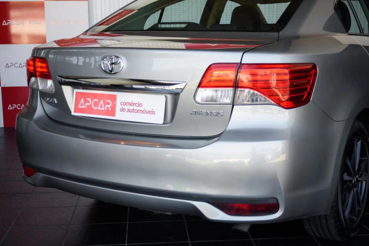 toyota-avensis-2012-diesel-1998cc