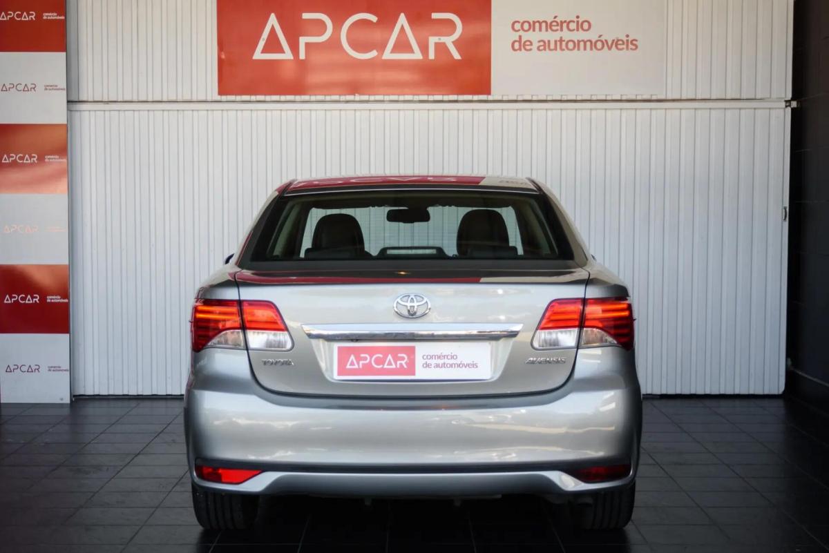toyota-avensis-2012-diesel-1998cc