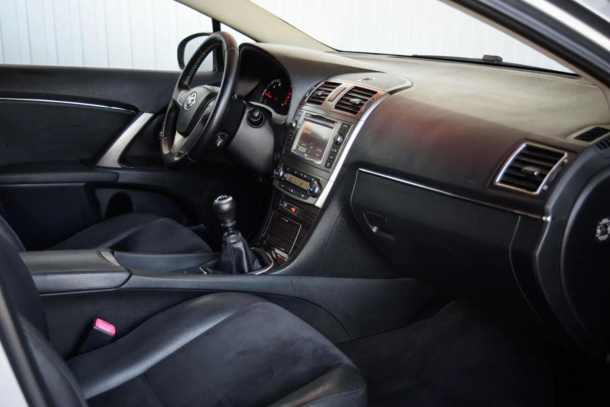 toyota-avensis-2012-diesel-1998cc