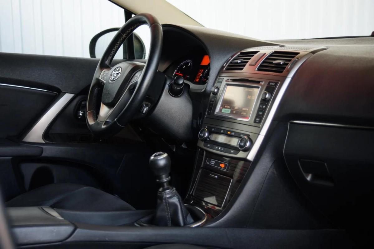 toyota-avensis-2012-diesel-1998cc