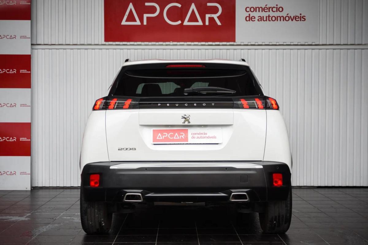 peugeot-2008-2023-gasolina-1199cc
