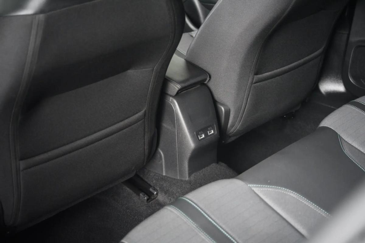 peugeot-2008-2023-gasolina-1199cc