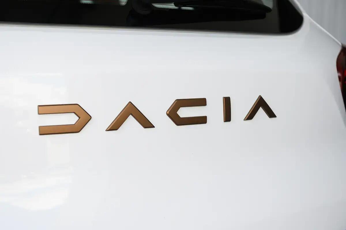 dacia-spring-2023-eletrico-0cc