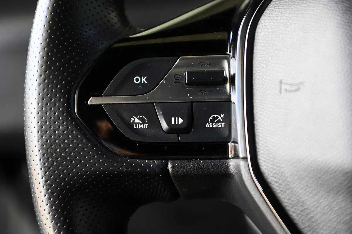peugeot-308-2024-hibrido-a-gasolina-1598cc