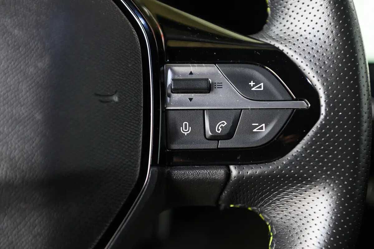 peugeot-308-2024-hibrido-a-gasolina-1598cc