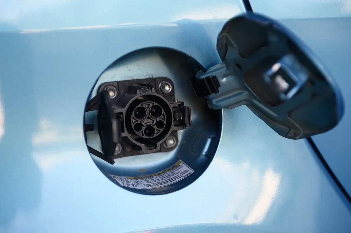 peugeot-ion-2016-eletrico-0cc