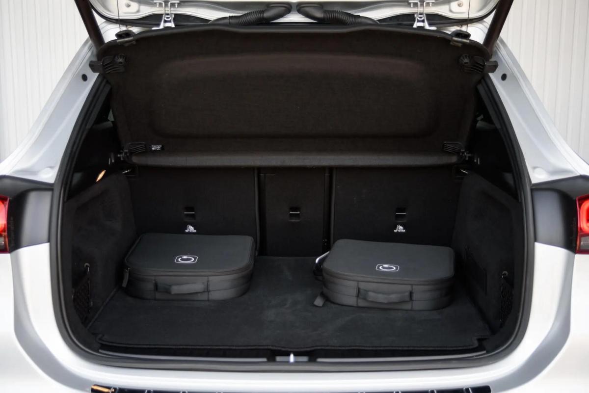 mercedes-benz-eqa-300-4matic-2022-eletrico-0cc