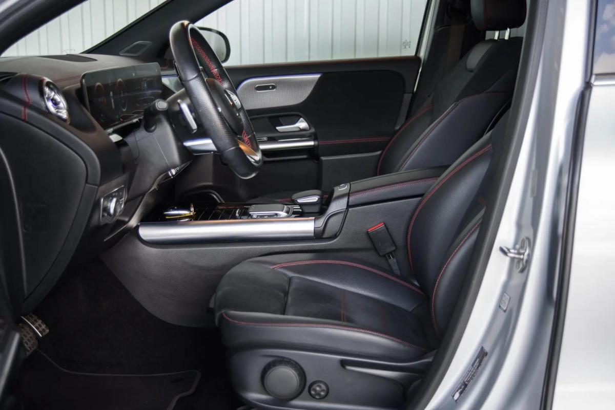 mercedes-benz-eqa-300-4matic-2022-eletrico-0cc