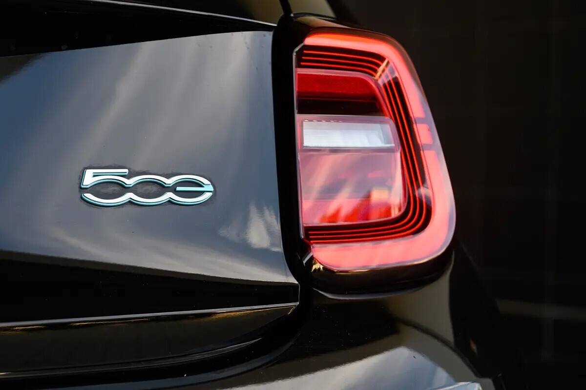 fiat-500e-2023-eletrico-0cc