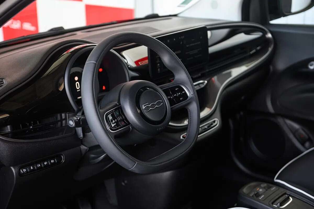 fiat-500e-2023-eletrico-0cc