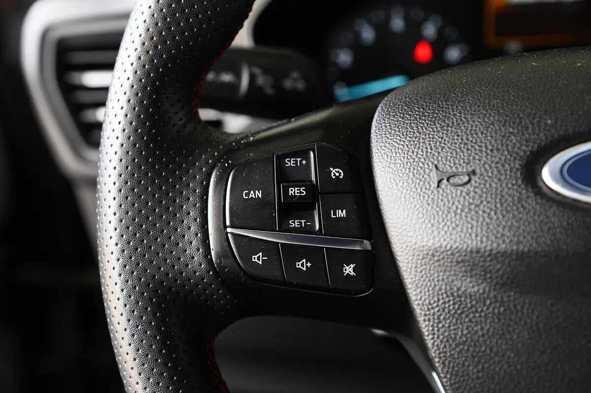 ford-focus-2023-gasolina-998cc