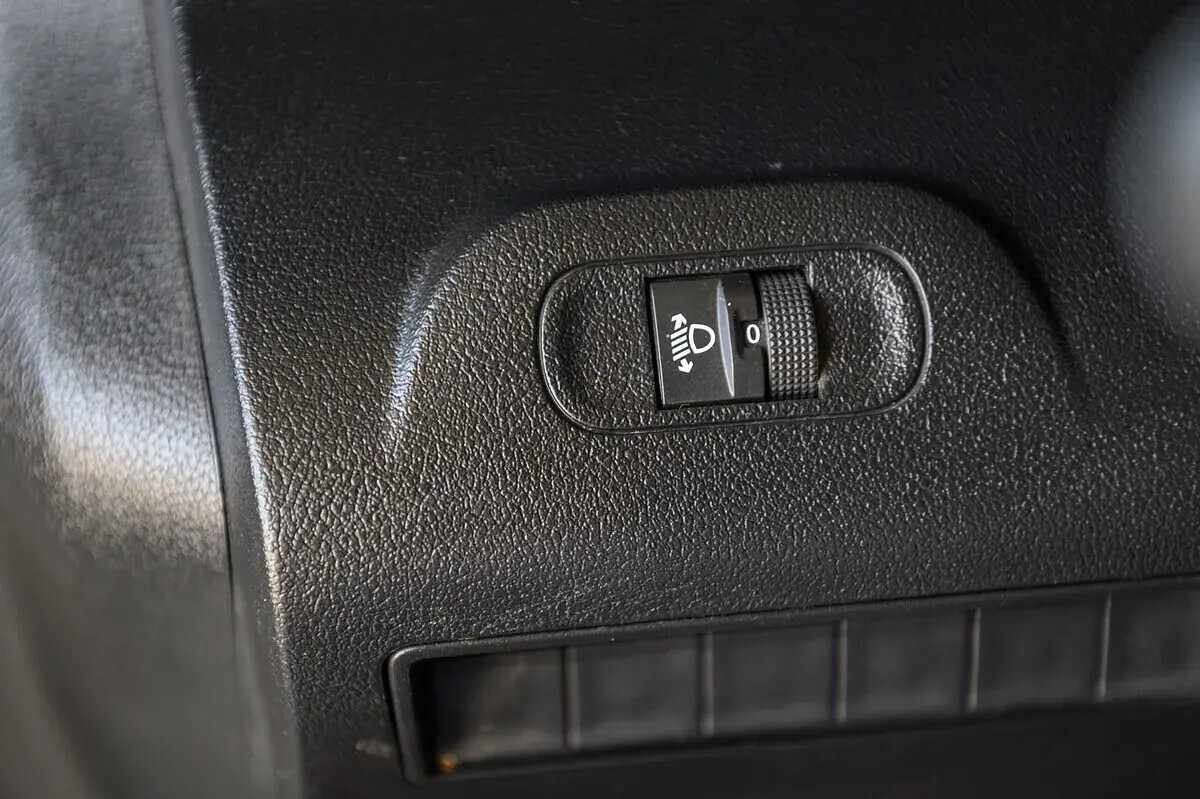 peugeot-partner-2023-diesel-1499cc