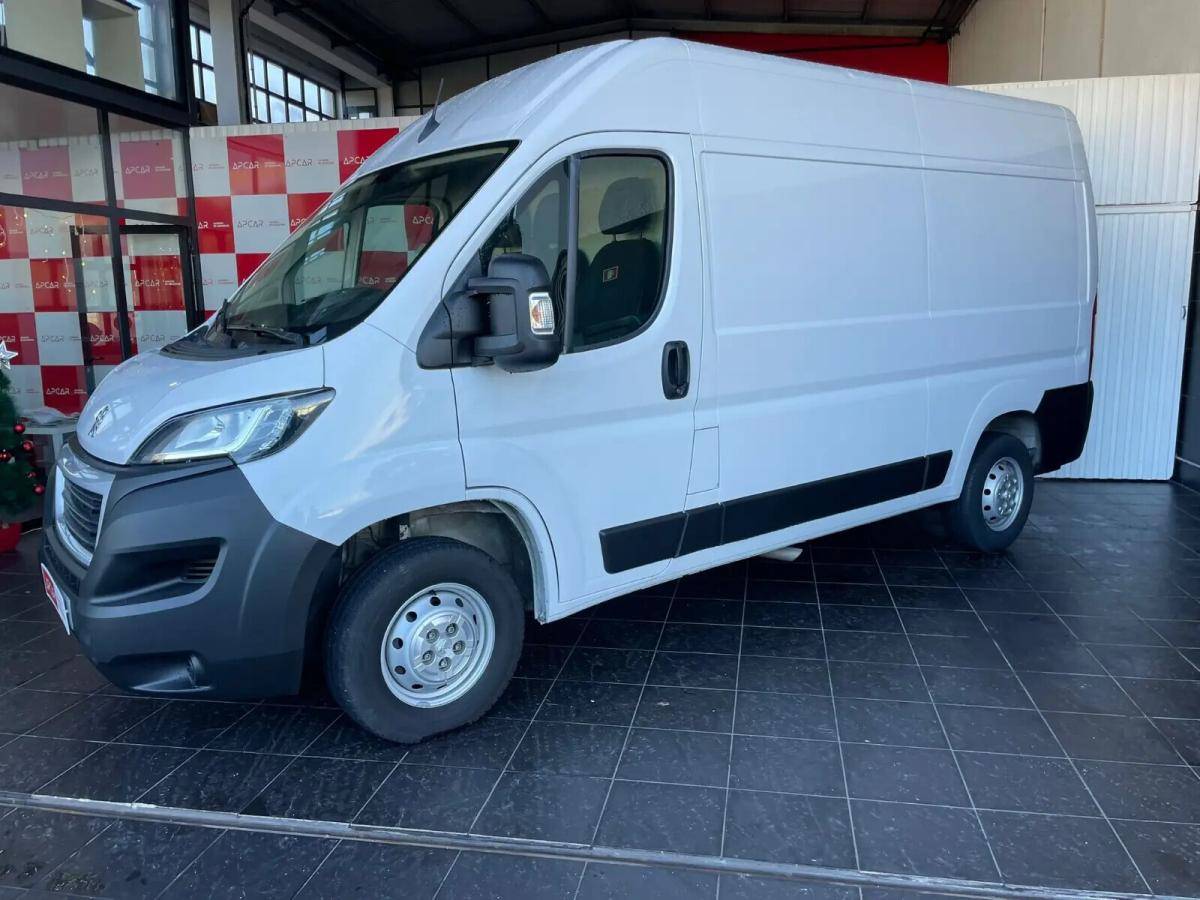 peugeot-boxer-2022-diesel-2179cc