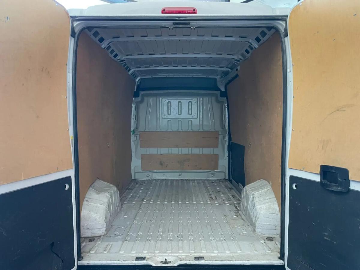 peugeot-boxer-2022-diesel-2179cc