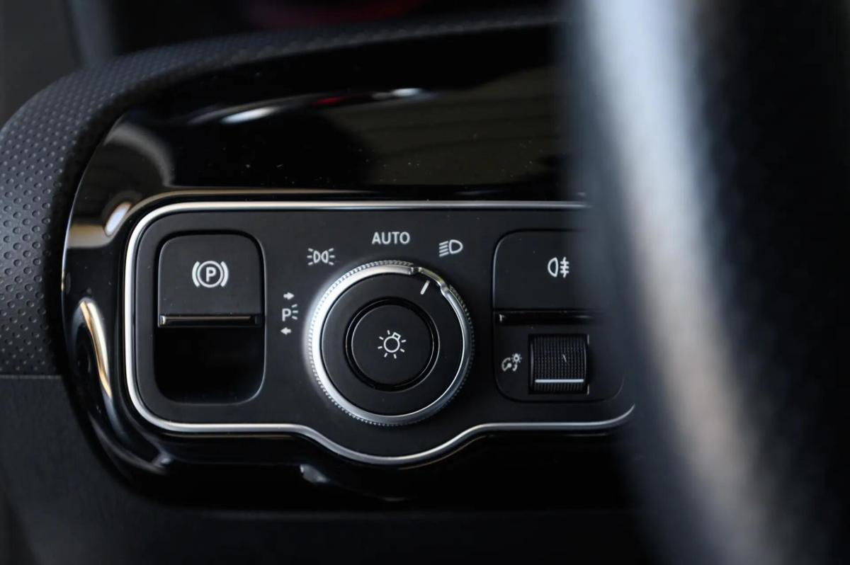 mercedes-benz-classe-a-a-200-2024-gasolina-1332cc