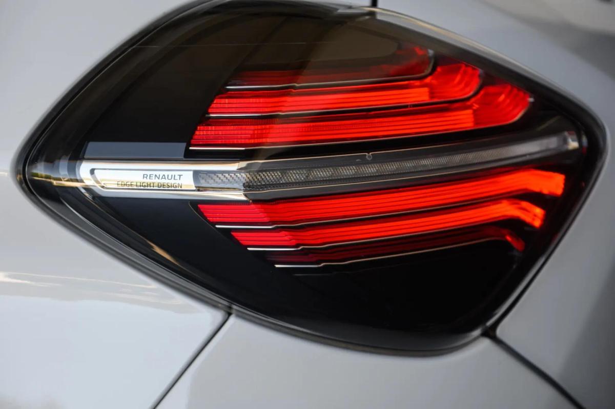renault-zoe-2020-eletrico-0cc