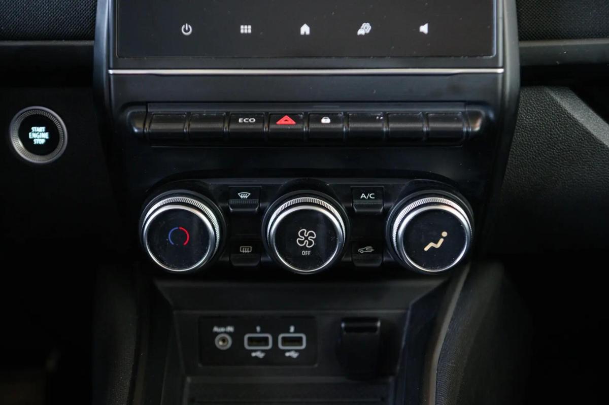 renault-zoe-2020-eletrico-0cc