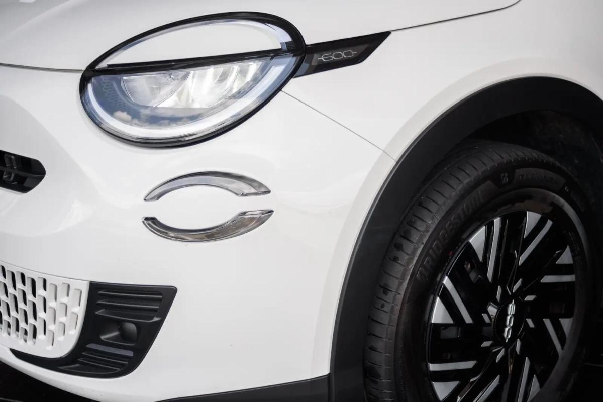 fiat-600-2025-gasolina-1199cc