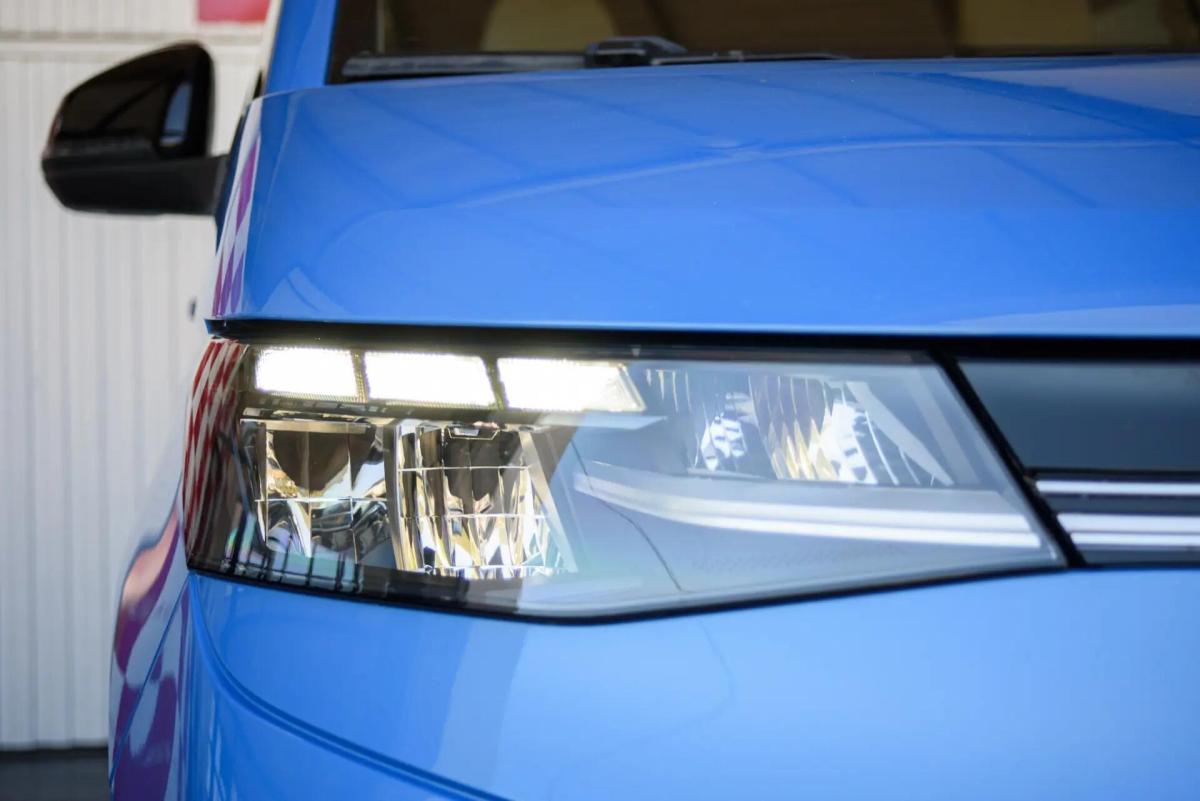 volkswagen-transporter-2023-hibrido-a-gasolina-1395cc