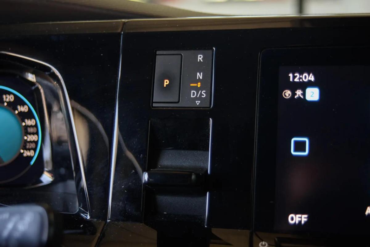 volkswagen-transporter-2023-hibrido-a-gasolina-1395cc