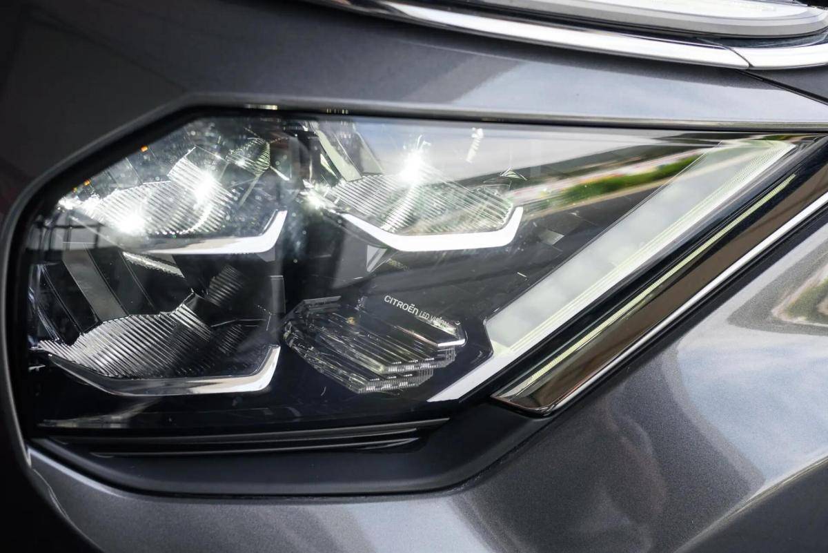 citroen-e-c4-2024-eletrico-0cc