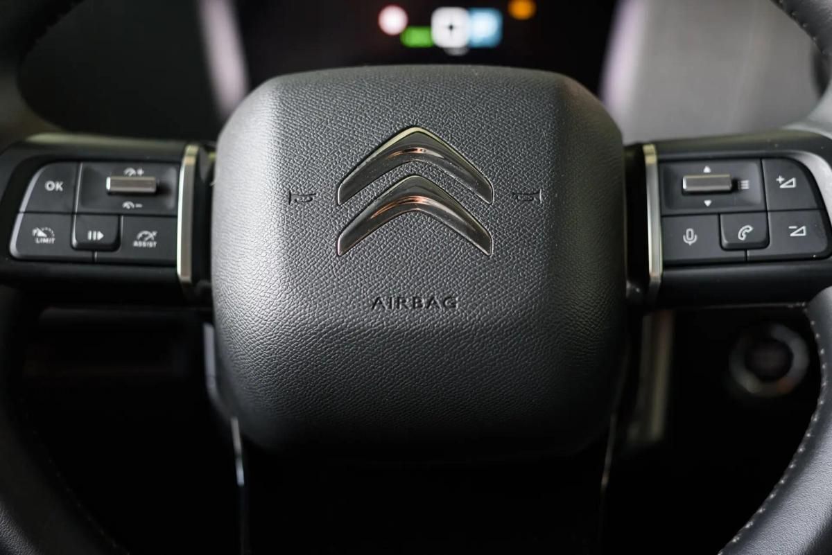 citroen-e-c4-2024-eletrico-0cc