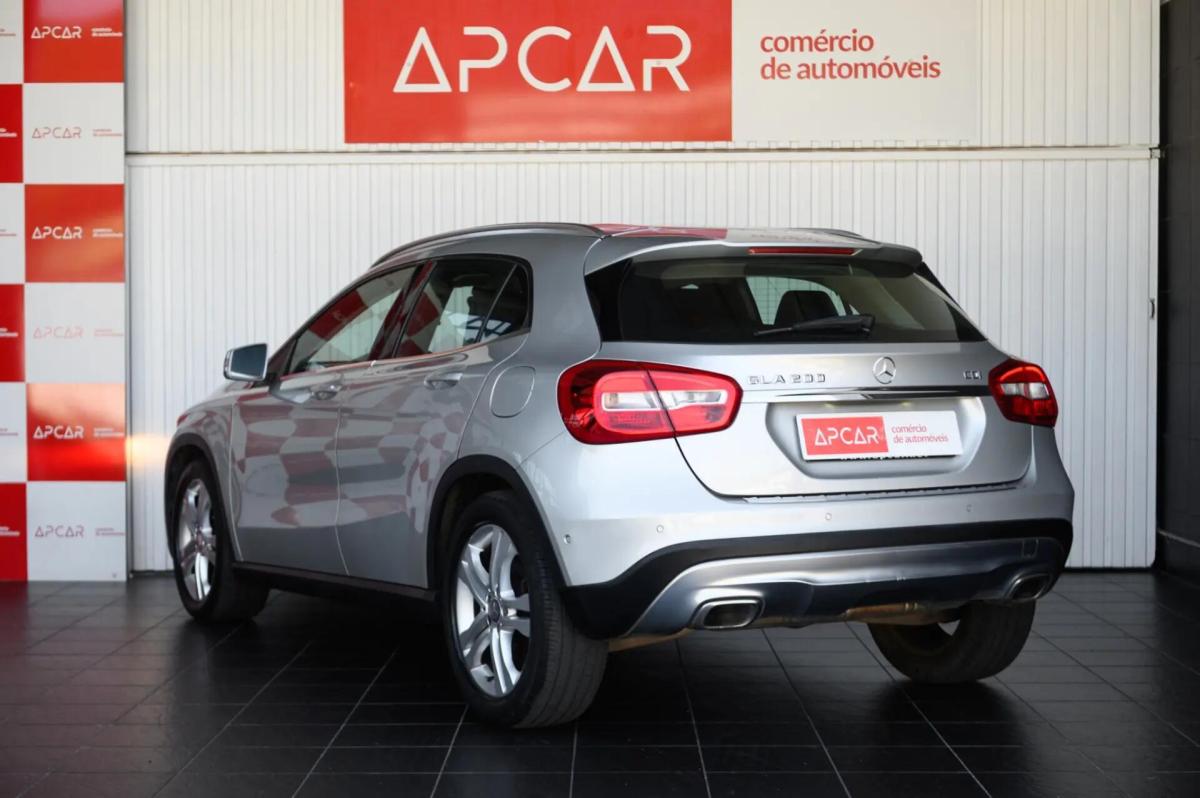 mercedes-benz-gla-200-cdi-2014-diesel-2143cc
