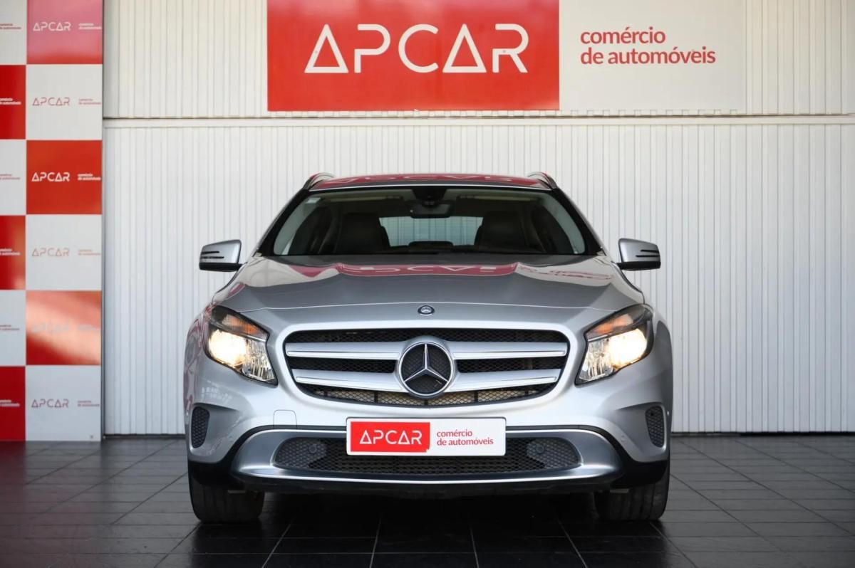 mercedes-benz-gla-200-cdi-2014-diesel-2143cc