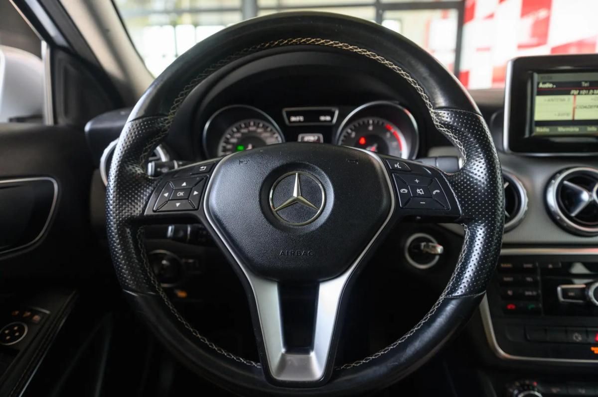 mercedes-benz-gla-200-cdi-2014-diesel-2143cc