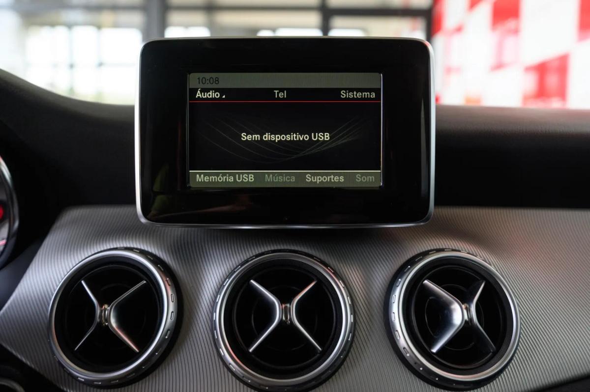 mercedes-benz-gla-200-cdi-2014-diesel-2143cc