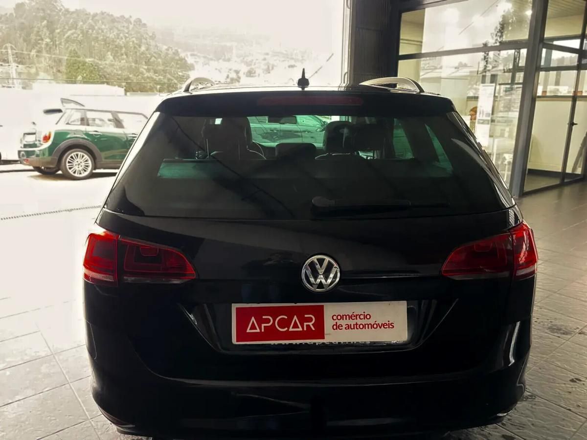 volkswagen-golf-variant-2015-diesel-1598cc