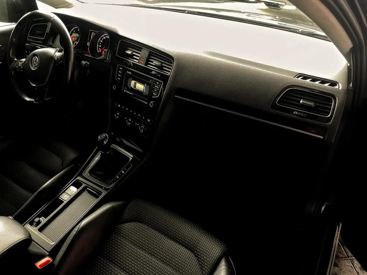 volkswagen-golf-variant-2015-diesel-1598cc