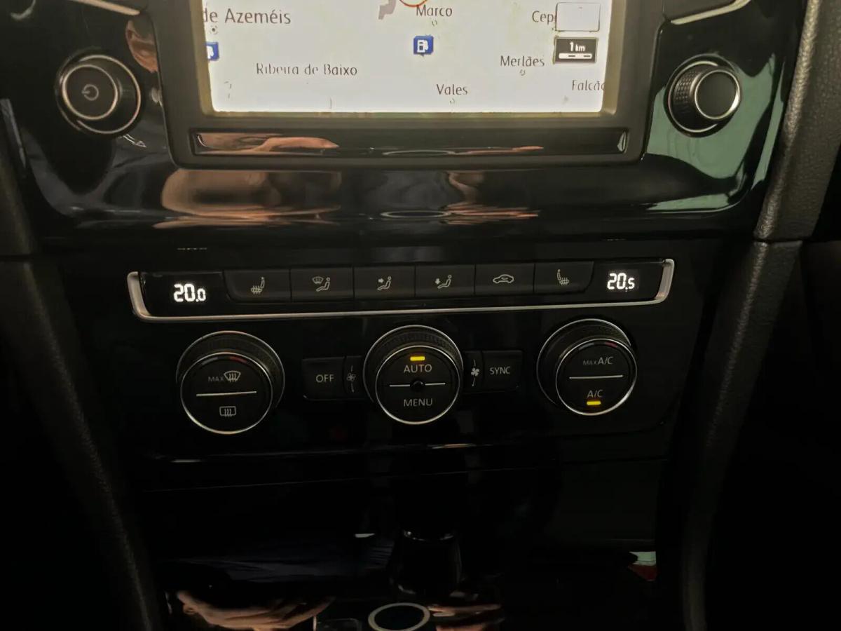 volkswagen-golf-variant-2015-diesel-1598cc