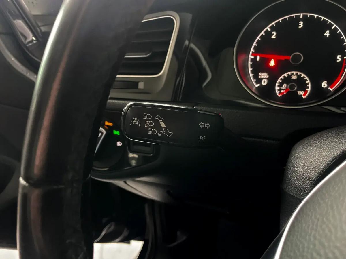 volkswagen-golf-variant-2015-diesel-1598cc