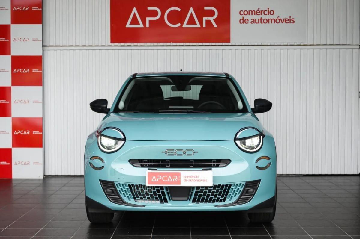 fiat-600-2025-gasolina-1199cc